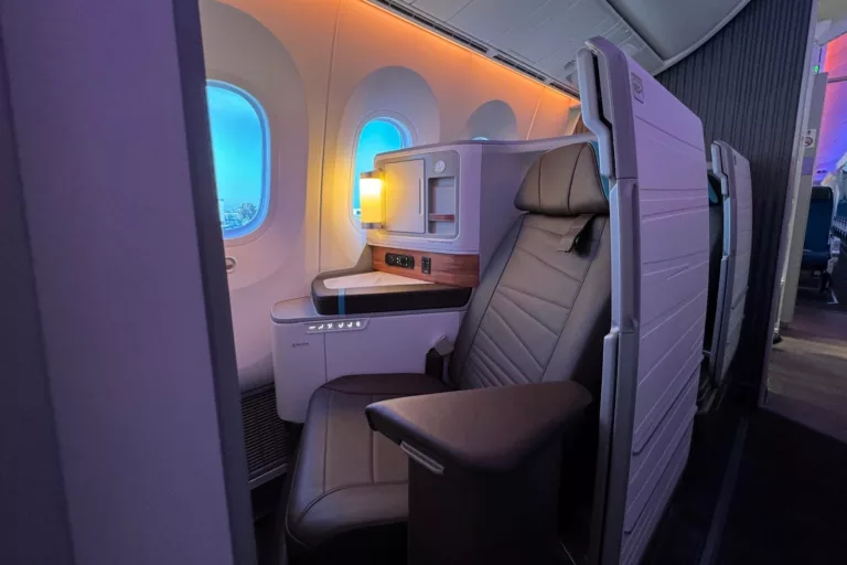 Alaska Airlines Enhances Seattle-Tokyo Route with Hawaiians Dreamliner