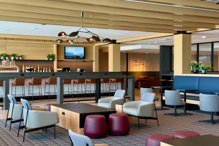 United Airlines Unveils New Lounge at Denver International Airport