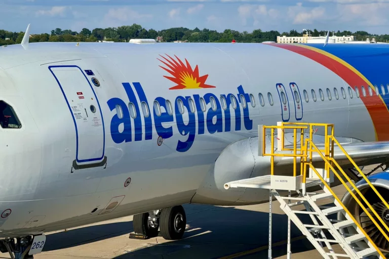 Allegiant Air Thrives in Las Vegas Amid Competitor Retreats