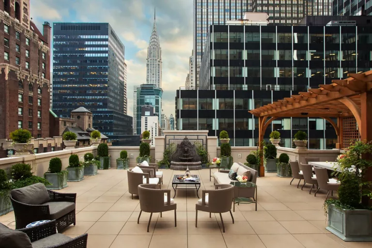 Navigating Hotel Loyalty Programs: Trends and Tips for Travelers