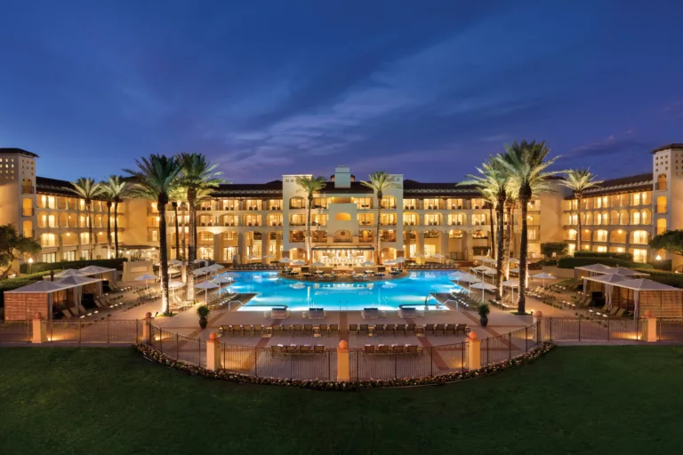 Unlock Elite Travel Perks with Chases The Edit Program